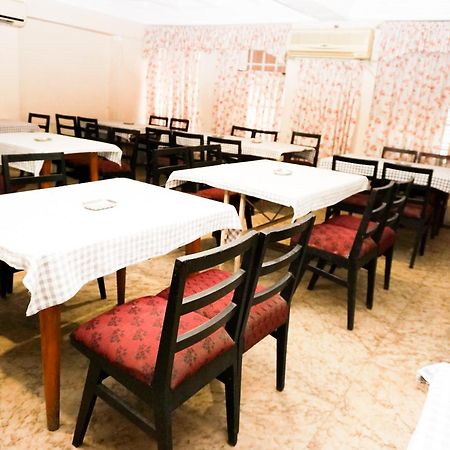 Keerthi Hotell Thiruvananthapuram Eksteriør bilde